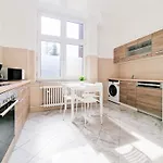 Tolstov - 2 , 3 And 4 - 25 Min Messe Dus Apartment *