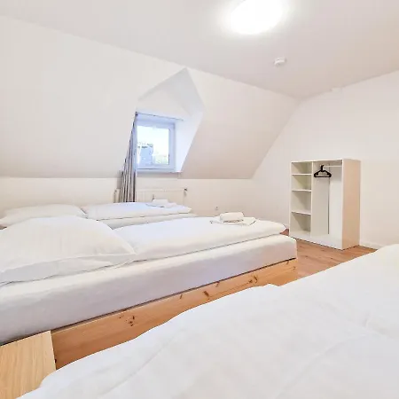 Tolstov - 2 , 3 And 4 - 25 Min Messe Dus Apartment *