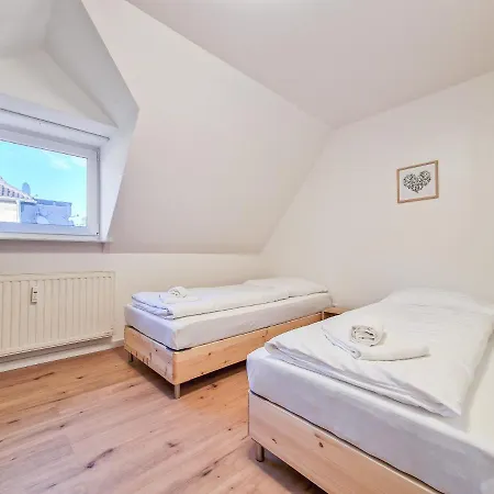 Lägenhet Tolstov - 2 , 3 And 4 - 25 Min Messe Dus