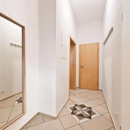 Lägenhet Tolstov - 2 , 3 And 4 - 25 Min Messe Dus Duisburg