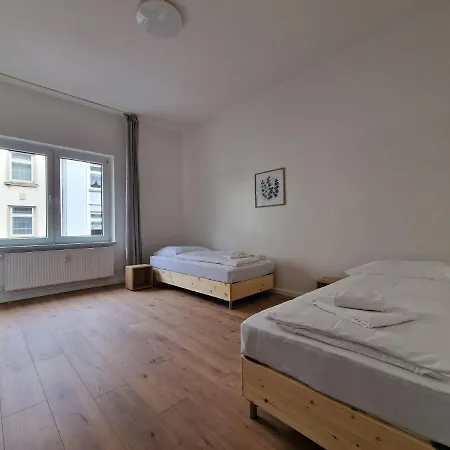 Appartement Tolstov - 2&4 - 25min Messe Dus *