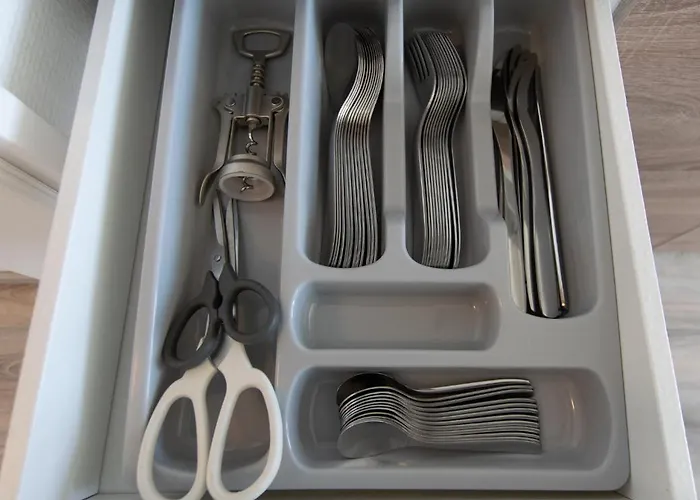 Tolstov - 2&4 - 25min Messe Dus Appartement