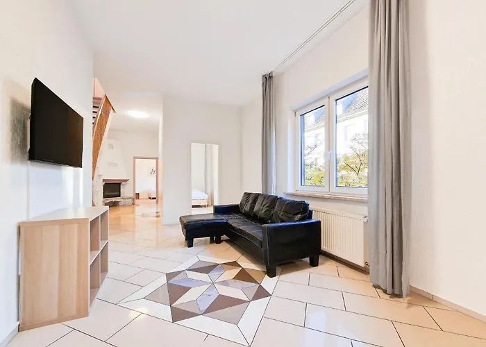 Apartment Tolstov - 2 , 3 And 4 - 25 Min Messe Dus