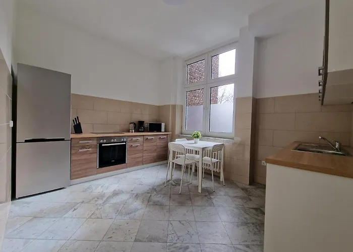 Apartment Tolstov - 2 , 3 And 4 - 25 Min Messe Dus *